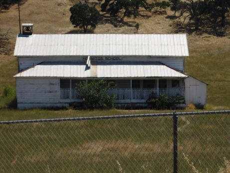 [Picture of Old Hornitos Schoolhouse]